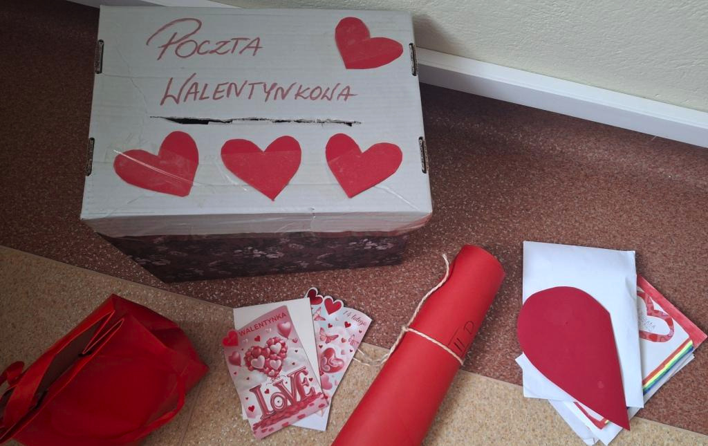 Zdjęcie do WALENTYNKI W KLASACH I-III 