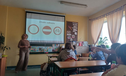 Na pieszo, rowerem czy na hulajnodze bezpiecznie na drodze